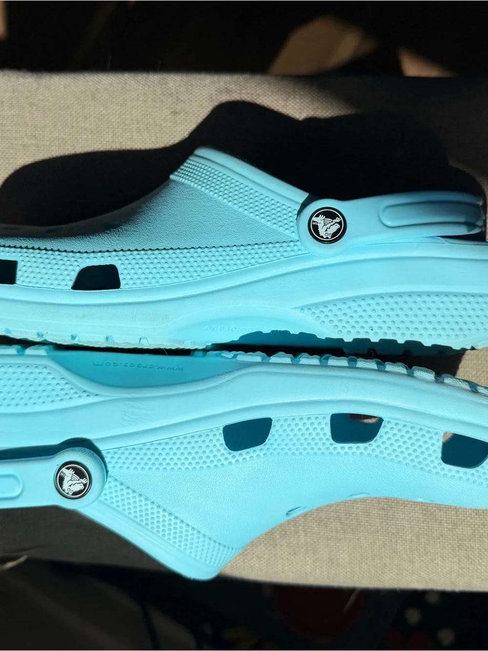 ⚡ Make a Splash in Turbo Teal! Authentic Crocs Classic Clogs (Size M11)